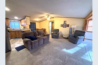 1300 Hamilton Street S, Salem, IL 62881 - Photo 10