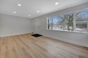 709 N Kramer Ave, Lombard, IL 60148 - Photo 8