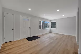 709 N Kramer Ave, Lombard, IL 60148 - Photo 6