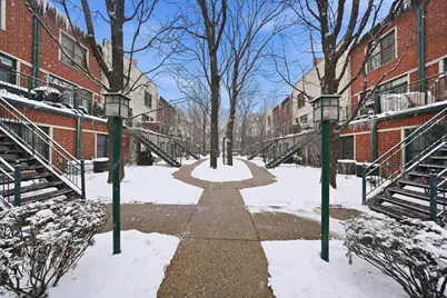 1812 S State Street #27, Chicago, IL 60616 - Photo 2