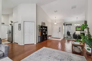 688 Cadillac Cir, Romeoville, IL 60446 - Photo 10