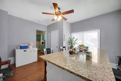 1025 Grant Avenue, Rockford, IL 61103 - Photo 8