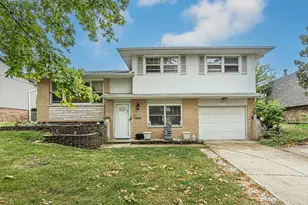7503 161st Pl, Tinley Park, IL 60477 - Photo 1