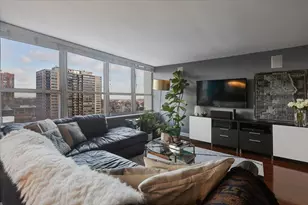 655 W Irving Park Rd, Chicago, IL 60613 - Photo 8