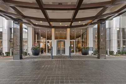 655 W Irving Park Road #1004, Chicago, IL 60613 - Photo 4