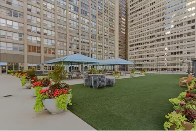 655 W Irving Park Road #1004, Chicago, IL 60613 - Photo 22