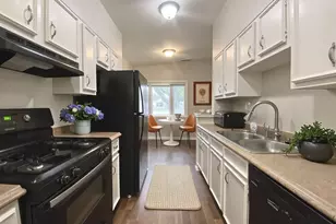 18747 Sherman St, Lansing, IL 60438 - Photo 10