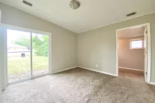 18747 Sherman St, Lansing, IL 60438 - Photo 14