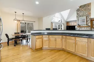 15870 Anna Dr, Wadsworth, IL 60083 - Photo 10