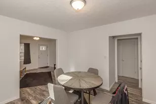 1717 6th St, Rock Island, IL 61201 - Photo 8