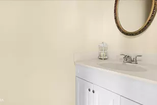 201 Gregory St, Aurora, IL 60504 - Photo 12