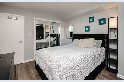 3950 N Lake Shore Drive #1811, Chicago, IL 60613 - Photo 8