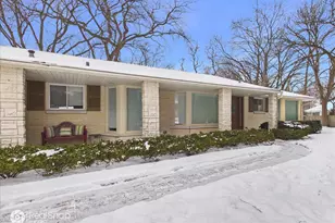 731 Mellody Rd, Lake Forest, IL 60045 - Photo 2