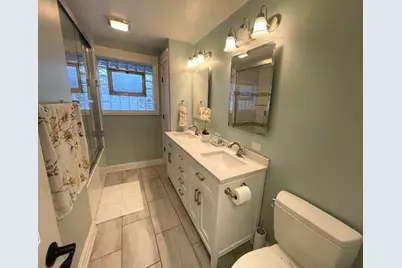 10045 S Keeler Avenue, Oak Lawn, IL 60453 - Photo 6