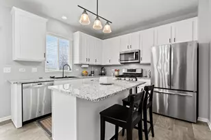 1076 Goldfinch Ln, Antioch, IL 60002 - Photo 10