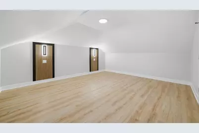 7146 S Constance Avenue, Chicago, IL 60649 - Photo 8