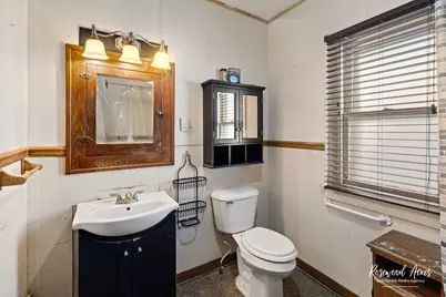 1035 S 3rd Avenue, Kankakee, IL 60901 - Photo 12