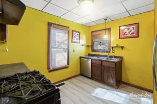 1035 S 3rd Ave, Kankakee, IL 60901 - Photo 10