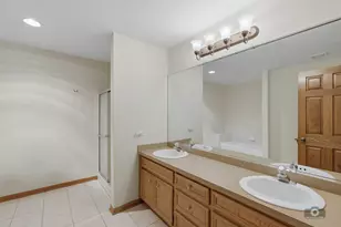8111 Brushwood Ln, Tinley Park, IL 60487 - Photo 18