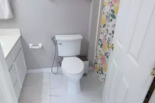 172 N East River Rd, Des Plaines, IL 60016 - Photo 14