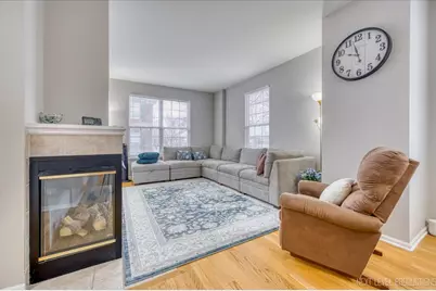 172 N East River Road #L, Des Plaines, IL 60016 - Photo 6