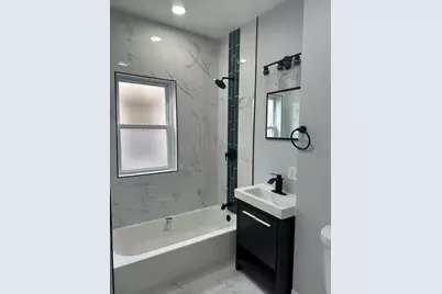 1019 N Leamington Avenue, Chicago, IL 60651 - Photo 20