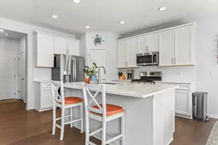 1241 Draper Rd, McHenry, IL 60050 - Photo 6