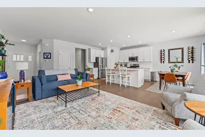 1241 Draper Road, McHenry, IL 60050 - Photo 2