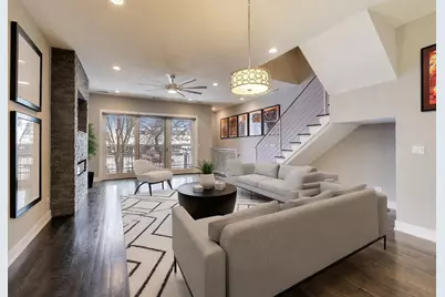 2005 N Albany Avenue #2005, Chicago, IL 60647 - Photo 4