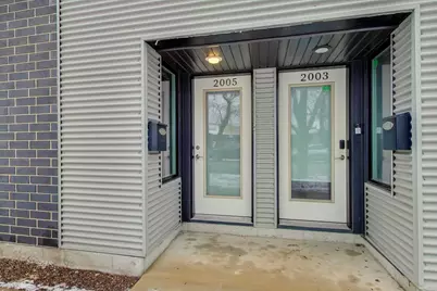 2005 N Albany Avenue #2005, Chicago, IL 60647 - Photo 2