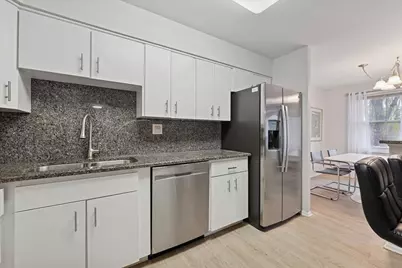 1230 Park Avenue W #213, Highland Park, IL 60035 - Photo 6