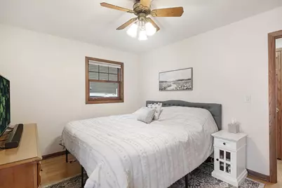 161 S Aldine Avenue, Elgin, IL 60123 - Photo 12