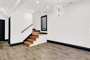 4728 N Kennicott Ave, Chicago, IL 60630 - Photo 16