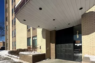 9725 S Karlov Ave, Oak Lawn, IL 60453 - Photo 2