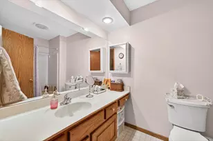 2708 Greenwood Acres Dr, Dekalb, IL 60115 - Photo 16