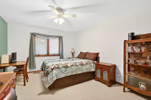 2708 Greenwood Acres Dr, Dekalb, IL 60115 - Photo 18