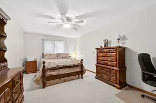 2708 Greenwood Acres Dr, Dekalb, IL 60115 - Photo 14