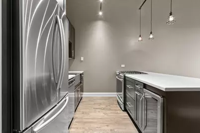 1645 W Ogden Avenue #439, Chicago, IL 60612 - Photo 4