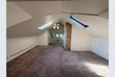 [Address not provided], Elgin, IL 60120 - Photo 18