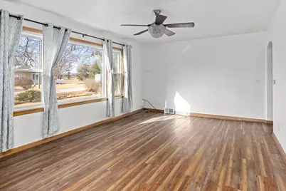 209 17th Street E, Milan, IL 61264 - Photo 6