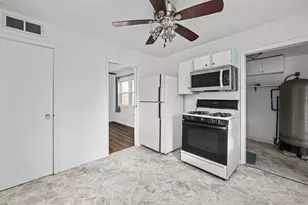 209 17th St E, Milan, IL 61264 - Photo 12