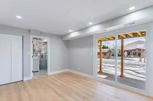 1116 S Busse Rd, Mount Prospect, IL 60056 - Photo 26