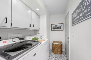 214 8th St E, Milan, IL 61264 - Photo 24