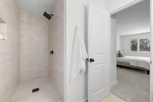 1021 Foxworth Blvd, Lombard, IL 60148 - Photo 18