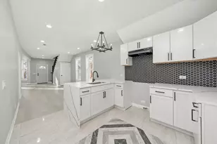 24 E 99th Pl, Chicago, IL 60628 - Photo 2