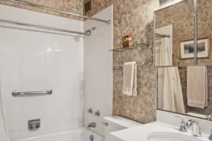 3200 N Lake Shore Dr, Chicago, IL 60657 - Photo 10