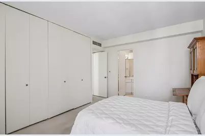 3200 N Lake Shore Drive #2701, Chicago, IL 60657 - Photo 14