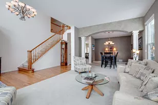 325 Cedar Ridge Dr, Lake Villa, IL 60046 - Photo 4