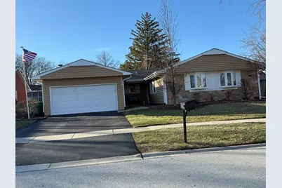 462 Longwood Drive, Buffalo Grove, IL 60089 - Photo 1