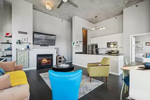 1122 W Catalpa Ave, Chicago, IL 60640 - Photo 8